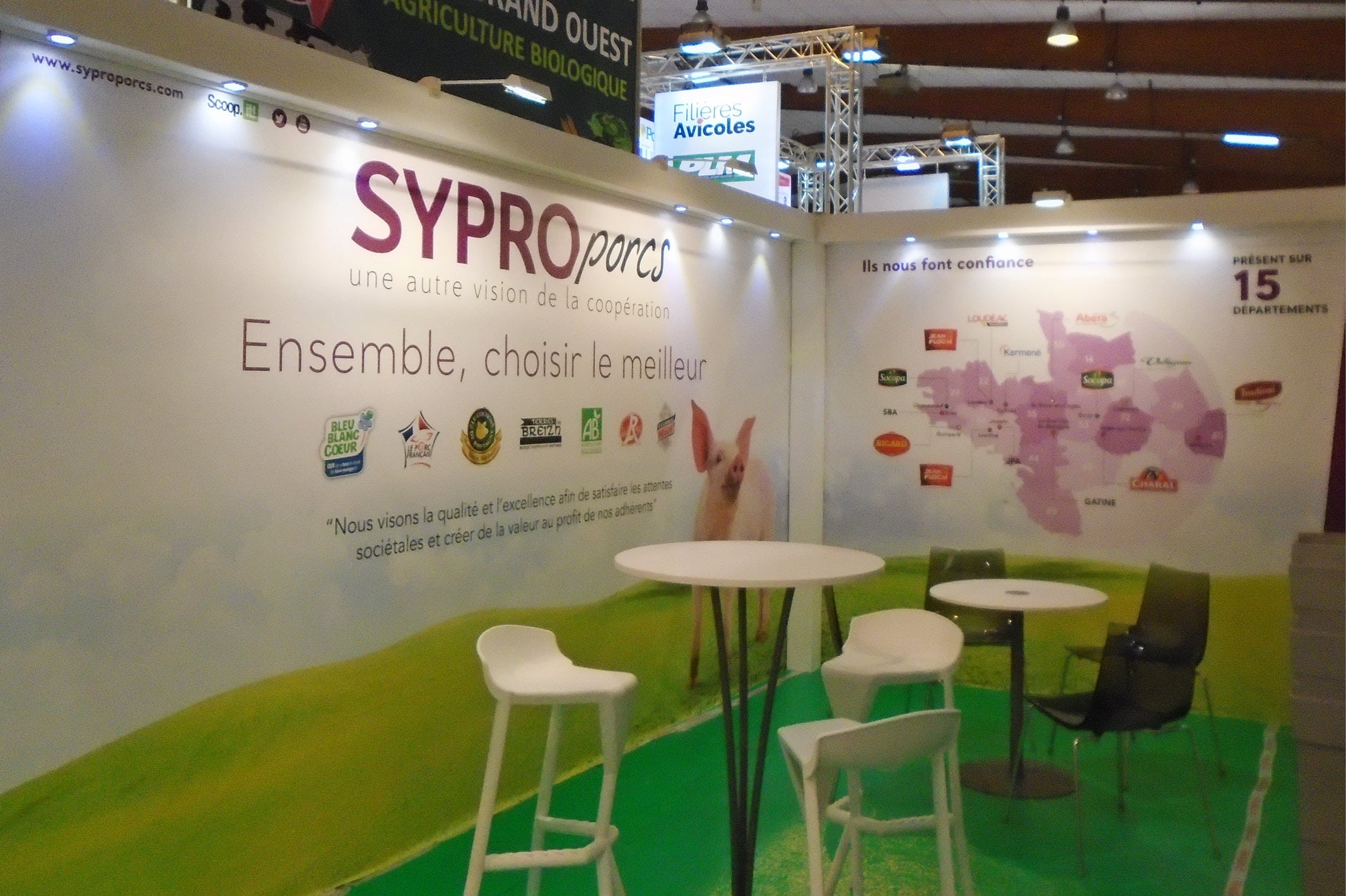 Création graphique du stand de SYPROPORCS pour le salon du SPACE à Rennes