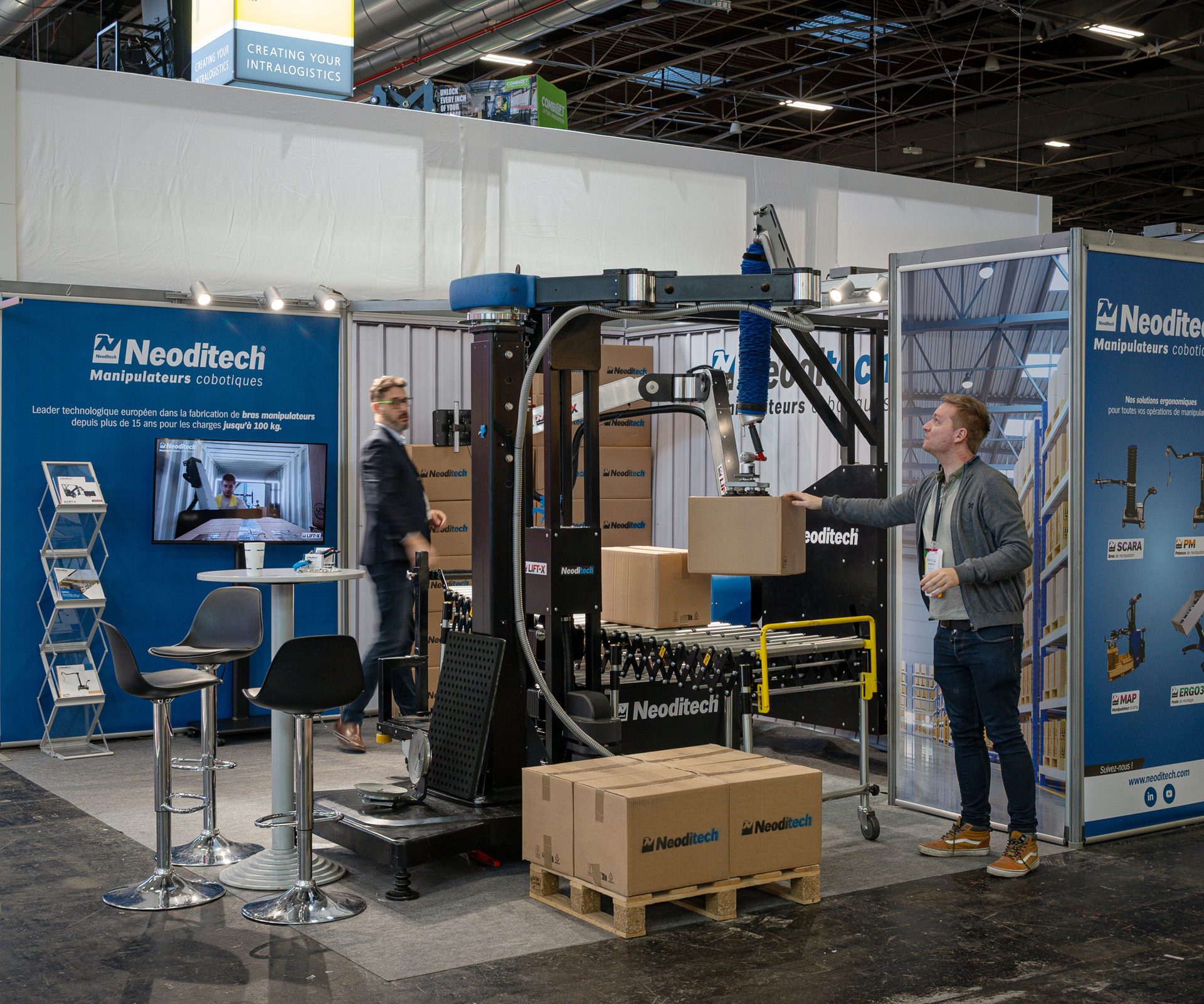 CONCEVOIR ET HABILLER LE STAND NEODITECH AU SITL